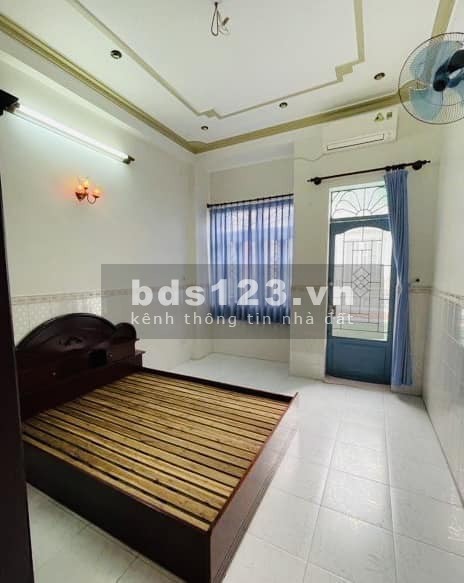 Bán nhà hẻm 4M // Đường Bà Hom quận 6 1 trệt 3 lầu BTCB 42M2 SĐT 0942.407402