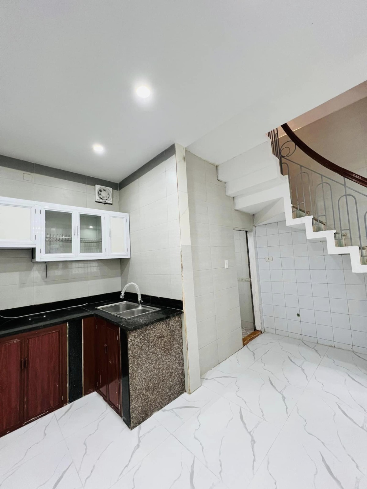 Bán nhà Cự lộc Thanh Xuân 40m, 4 tầng, giá 5 tỷ.