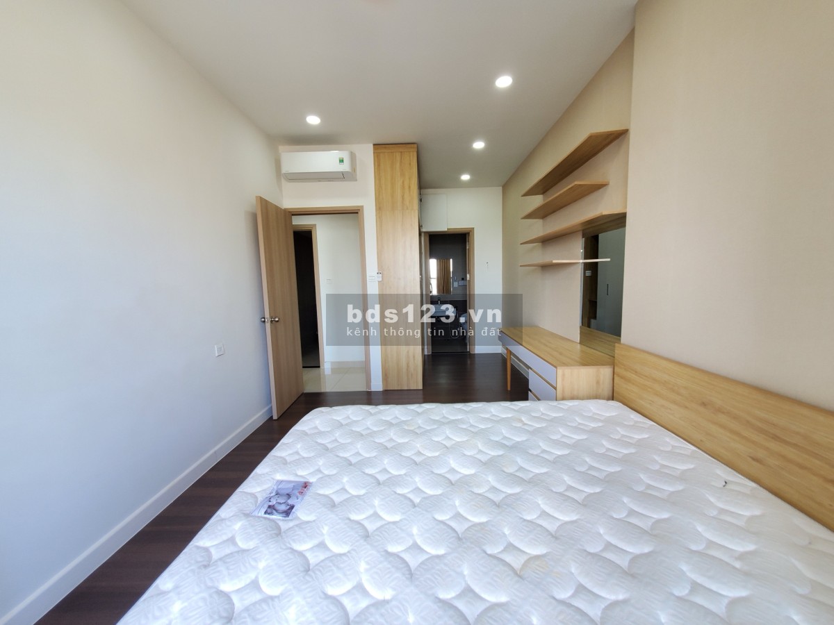 Bán Căn Hộ 2 Phòng Ngủ The Sun Avenue - View Sông Sài Gòn - Giá 4.15 tỷ bao thuế phí