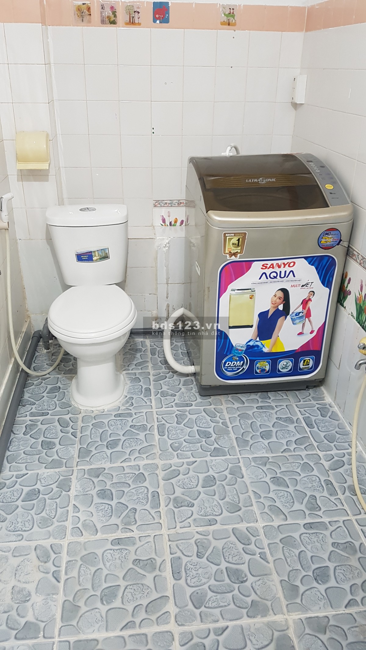 CHDV full nt giá tốt trung tâm quận 1, mặt tiền đường ô tô.