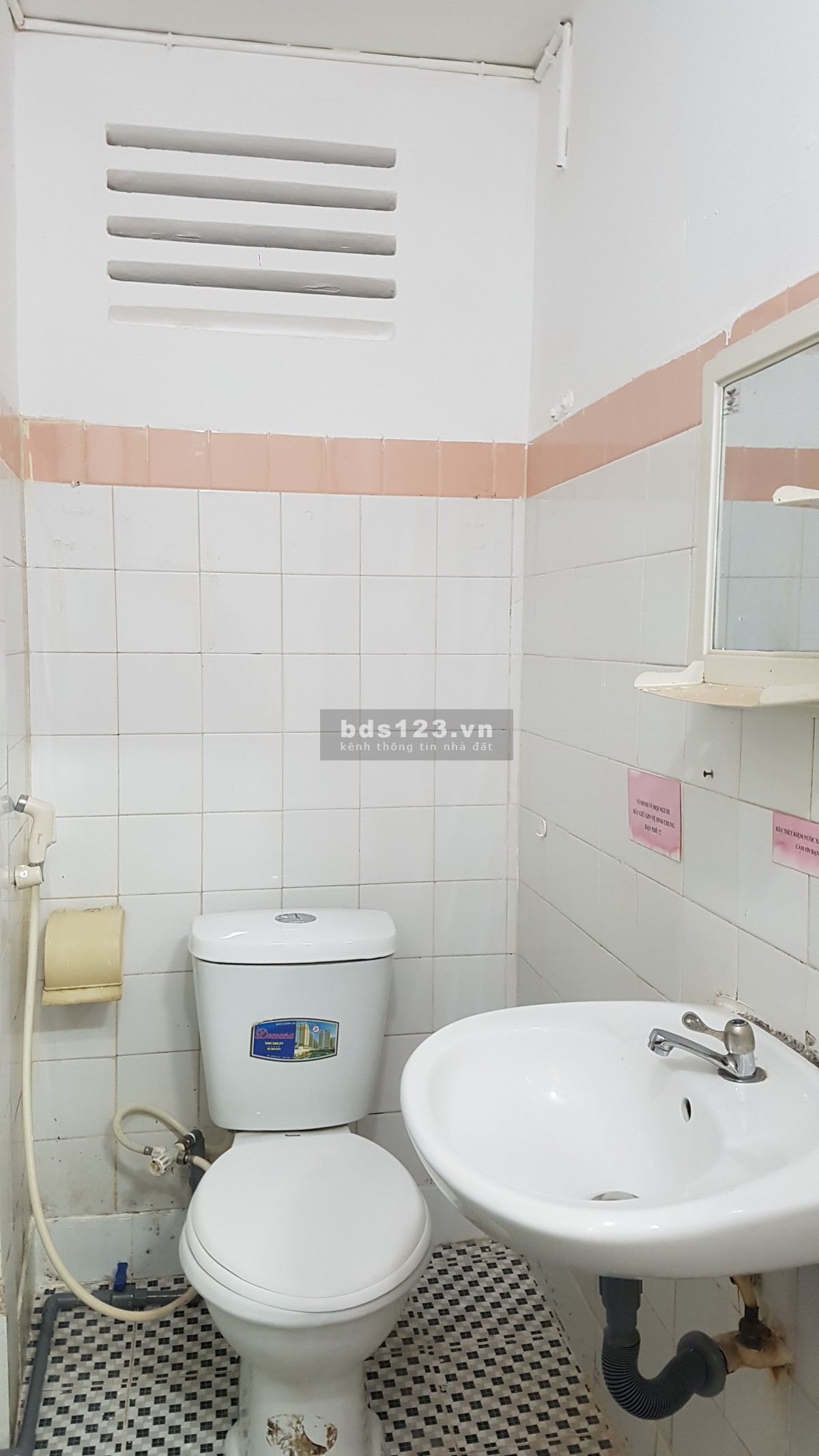 CHDV full nt giá tốt trung tâm quận 1, mặt tiền đường ô tô.