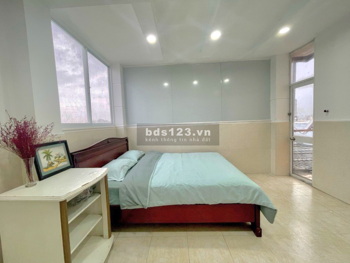 Cho thuê tòa nhà mặt tiền chợ Lớn Quận 6170tr/th - 12 x 20 - 36 CHDV - 5 Tầng Đang full 36 phòng