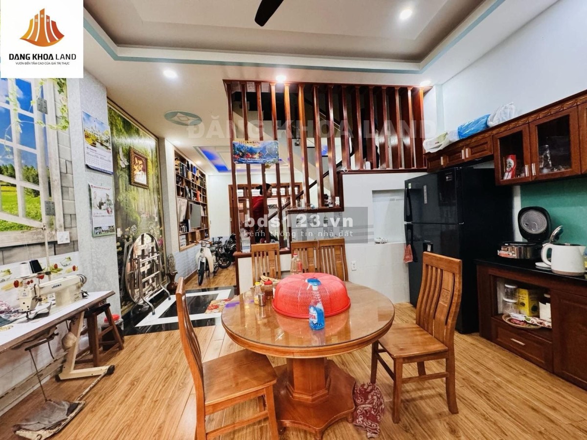 Nhà đẹp như mới 1T2L - Đặng Vân Bi gần Xa lộ Hà Nội - Dân trí cao- Dt 70m ngang 5, Giá chốt tốt.
