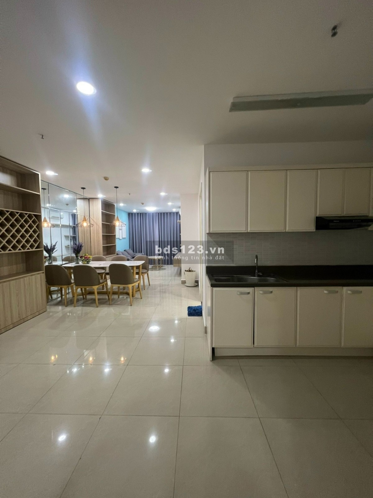 Chính chủ bán căn hộ Chung cư 115 m2, view đẹp. Gía 2 tỷ hơn