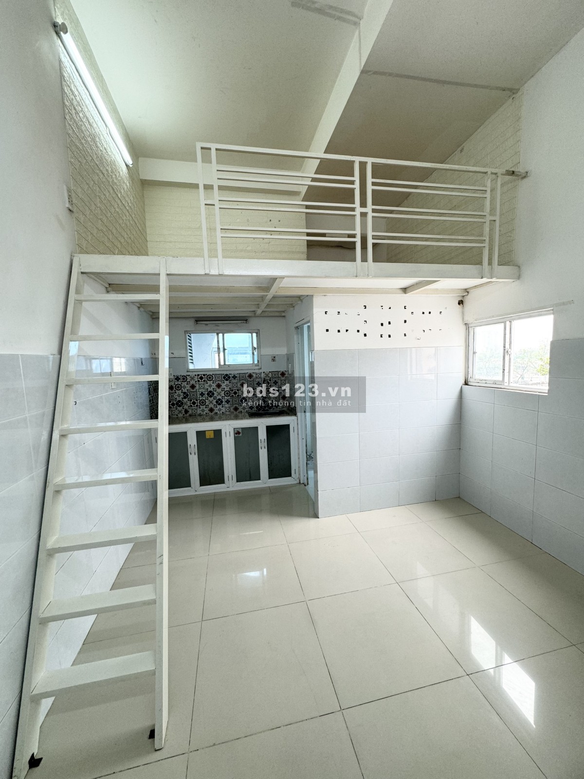 Cho thuê phòng trọ cao cấp Gác Lửng - Lý Phục Man Q7 ánh sáng tự nhiên, đầy đủ tiện nghi