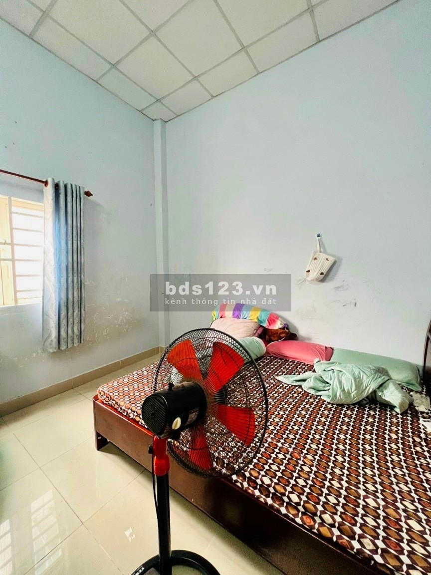 Giảm 500 Triệu- Nhà 2Tầng đường thông Ô tô - Gần Chợ Tăng Nhơn Phú A- DT gần 100m2 - 5.9 tỷ