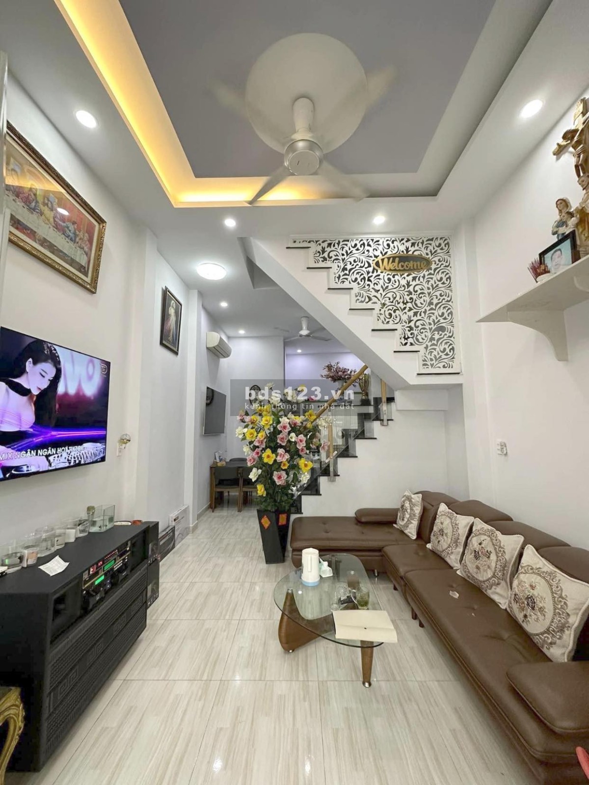 Nhà hẻm ô tô quận 6 Tân Hòa Đông 3 lầu BTCB 48M2 SĐT 0942.407402