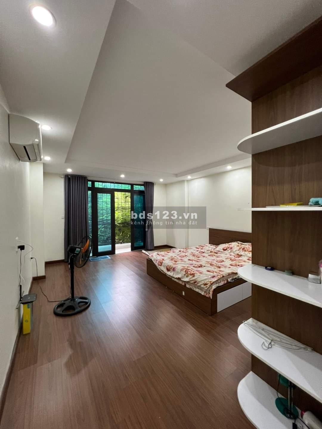 Nhà đẹp đón tết Phố Tứ Liên, Tây Hồ 45 m2 x 6 tầng - mặt ngõ thông, 8 tỷ