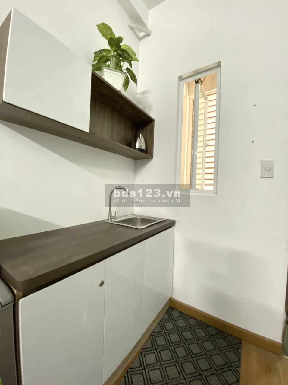 CHDV full nt thất đẹp, view L81,thang máy tận phòng , giá tốt