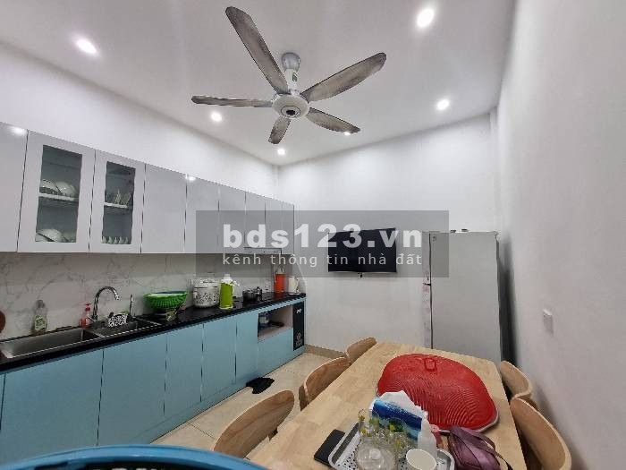 Cần bán gấp nhà Bằng Liệt, 34m2 x 4 tầng, 4 ngủ, 2 thoáng, ô tô 7 chỗ cách 20m, giá chỉ 4.35 tỷ