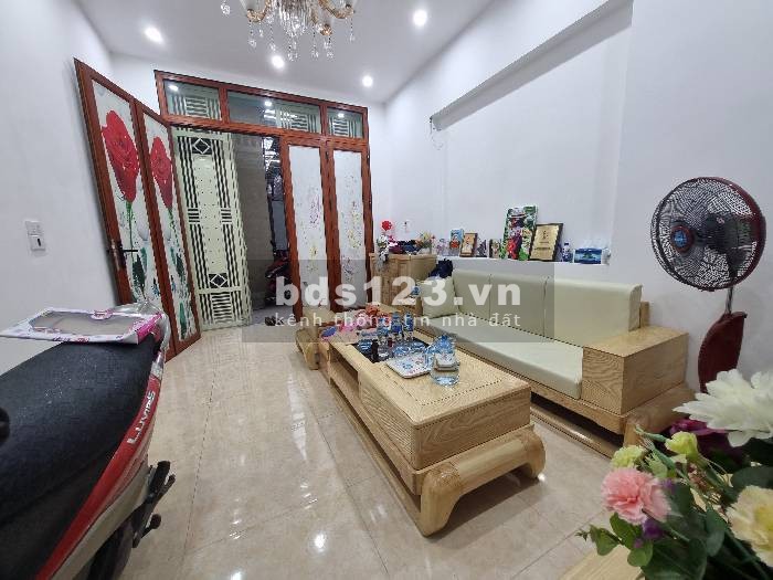 Cần bán gấp nhà Bằng Liệt, 34m2 x 4 tầng, 4 ngủ, 2 thoáng, ô tô 7 chỗ cách 20m, giá chỉ 4.35 tỷ