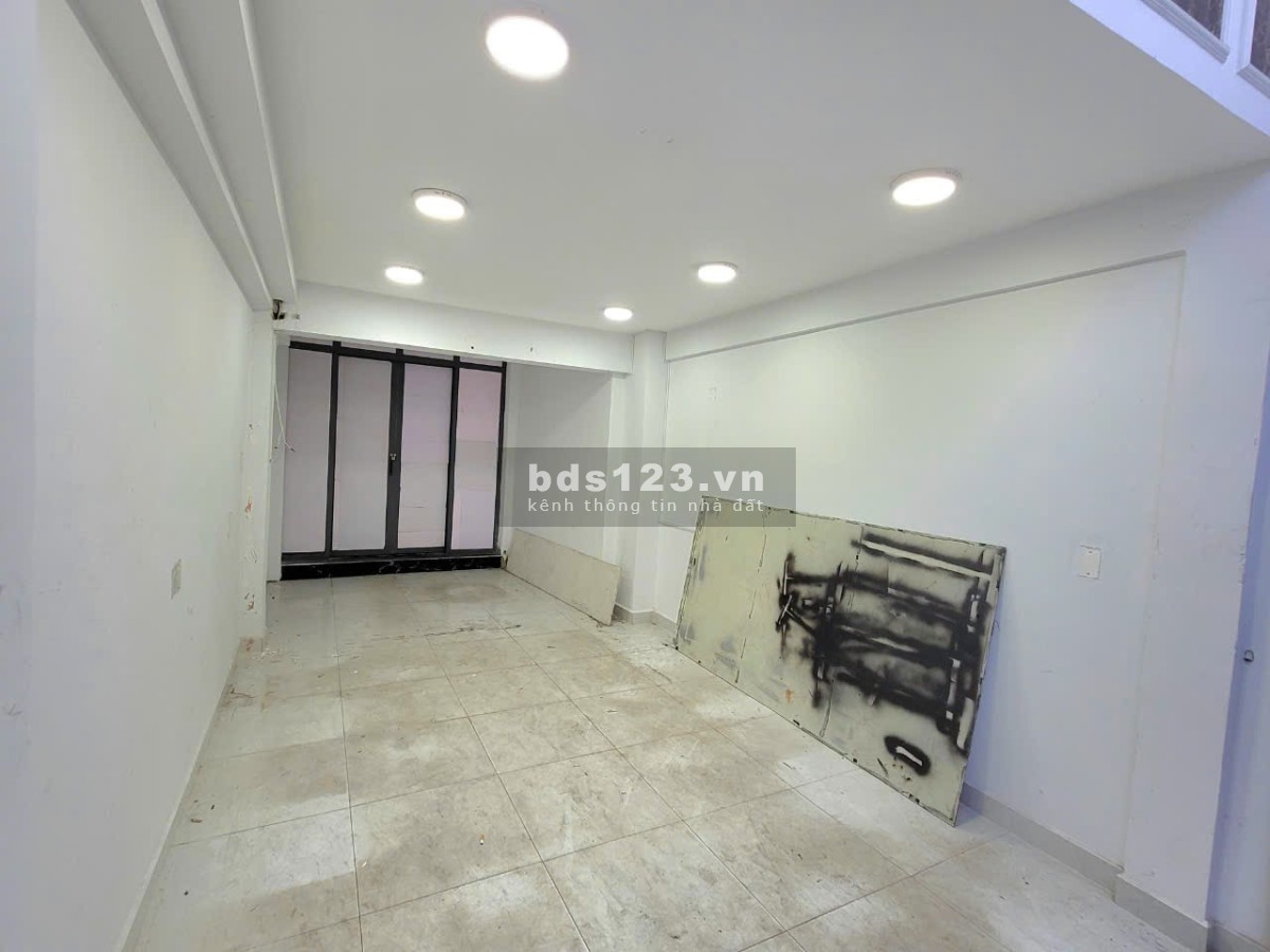 Mặt Tiền Sư Vạn Hạnh, Quận 10 Chỉ 13tr Còn TL