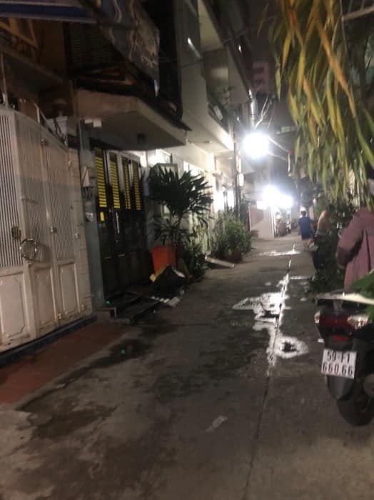 Cần Bán Gấp Căn Nhà, Cách Mang Tháng 8 Phường 11 Quận 3, nhinh 5 ty