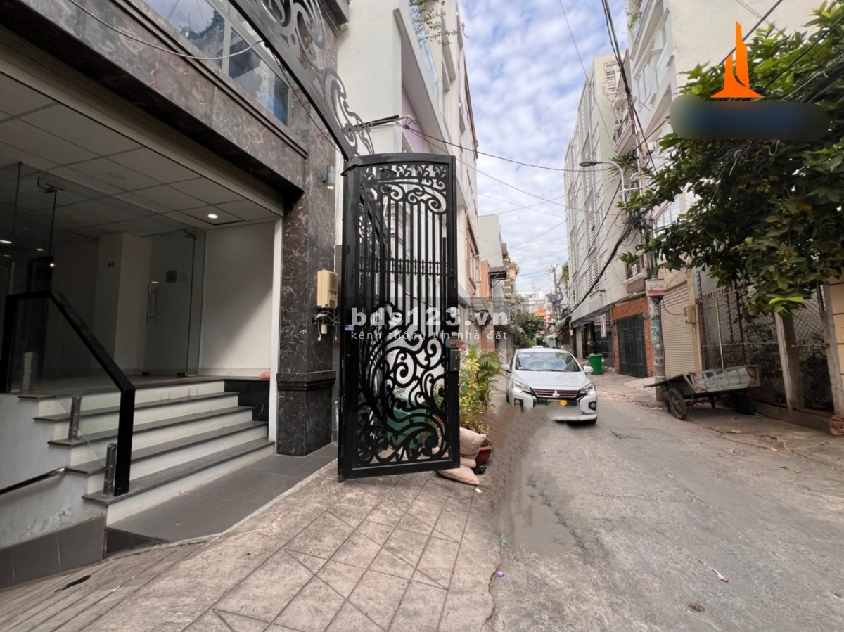 Mặt Bằng Kinh Doanh Bình Thạnh đẹp giá rất rẻ. Chỉ 10tr, 40m2 Ốp Full Kính, Hầm xe, mới 100%