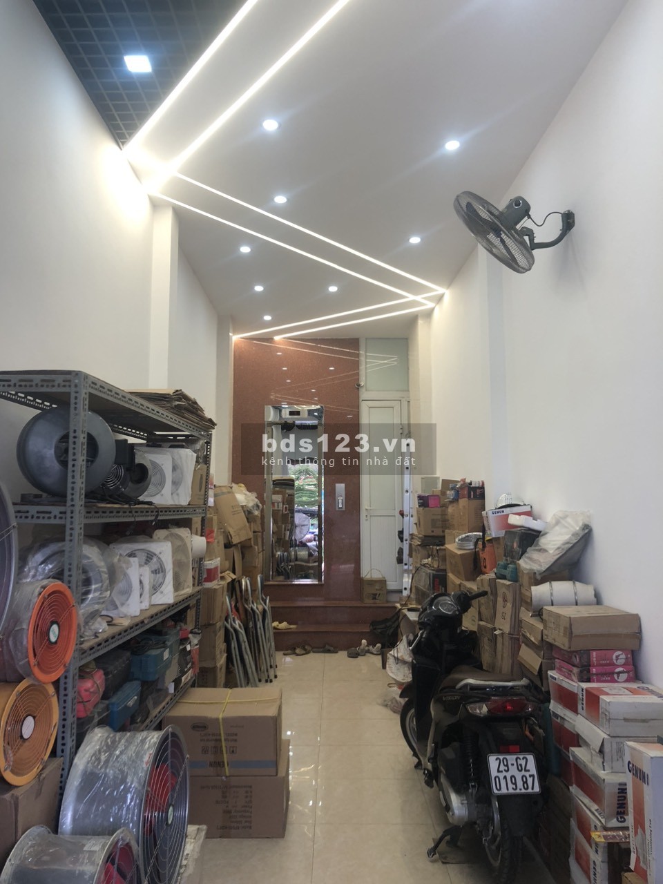 Giảm giá 30% cho thuê MBKD cửa hàng 38m2 mặt tiền 4m cực đẹp tại Trường Chinh