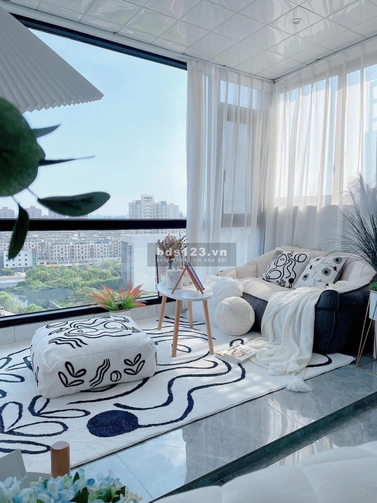 Bán căn hộ Giá Tốt view biển thành phố Đà Nẵng tại dự án Sun Group