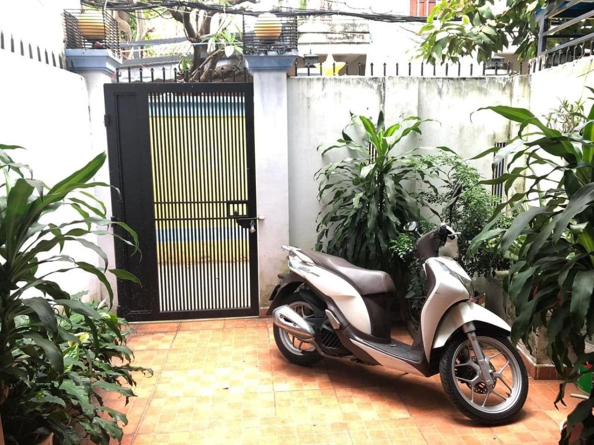 Hẻm xe hơi thông Nguyễn Thái Sơn, phường 7, 3 tầng 4,3X17 73M2 6.9 tỷ