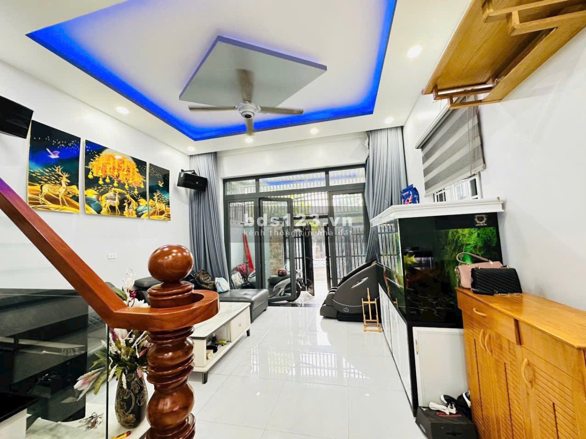 Bán gấp trước Tết. Nhà chính chủ Hiện đại 2 Tầng, góc 2 mặt tiền Trường Thọ - 77m2 - 4,2 tỷ
