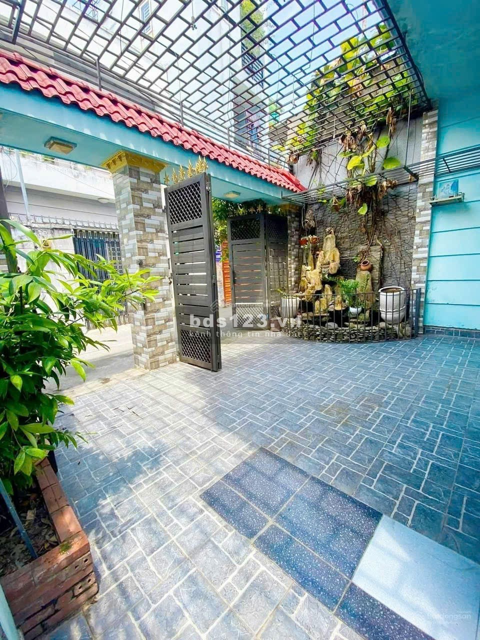 Căn này đẹp- Nhà 1T1L có sân rộng rãi- Khu dân trí cách Phạm Văn Đồng 200m - DT (6M*20)- giá còn TL