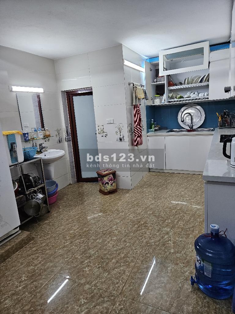 Đất rộng - Nhà to - Giá vừa - Ngõ rộng Ngọc Hồi, 66m2 x 3 tầng, 3 ngủ, giá nhỉnh 5,x tỷ