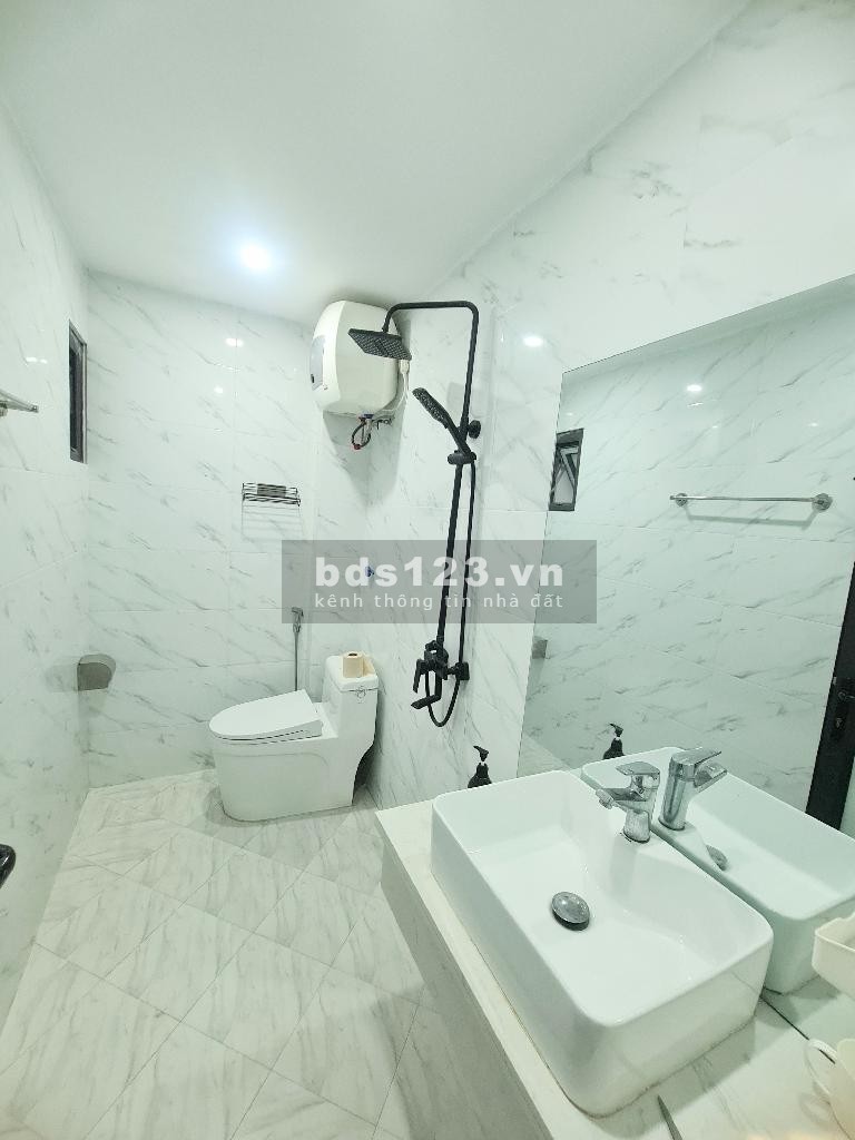 Nhà mới đón Tết, view Hồ Linh Đàm, 50m2 x 4 tầng, 3 ngủ, giá 4,98 tỷ