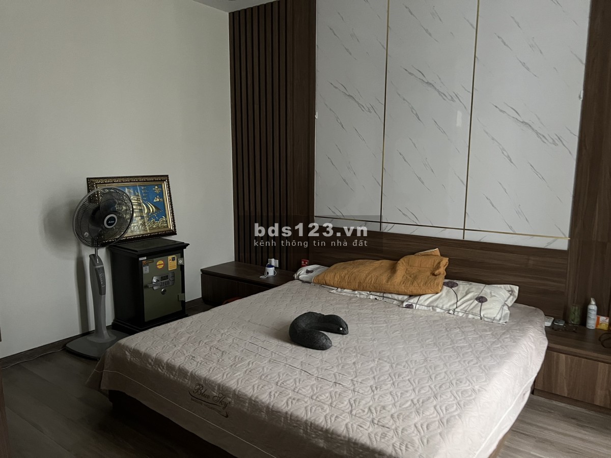 Liền kề Ngọc Trai đảo nhỏ hoàn thiện full nội thất có thang máy giá 19.2 tỷ Vin Gia Lâm (0985941715)