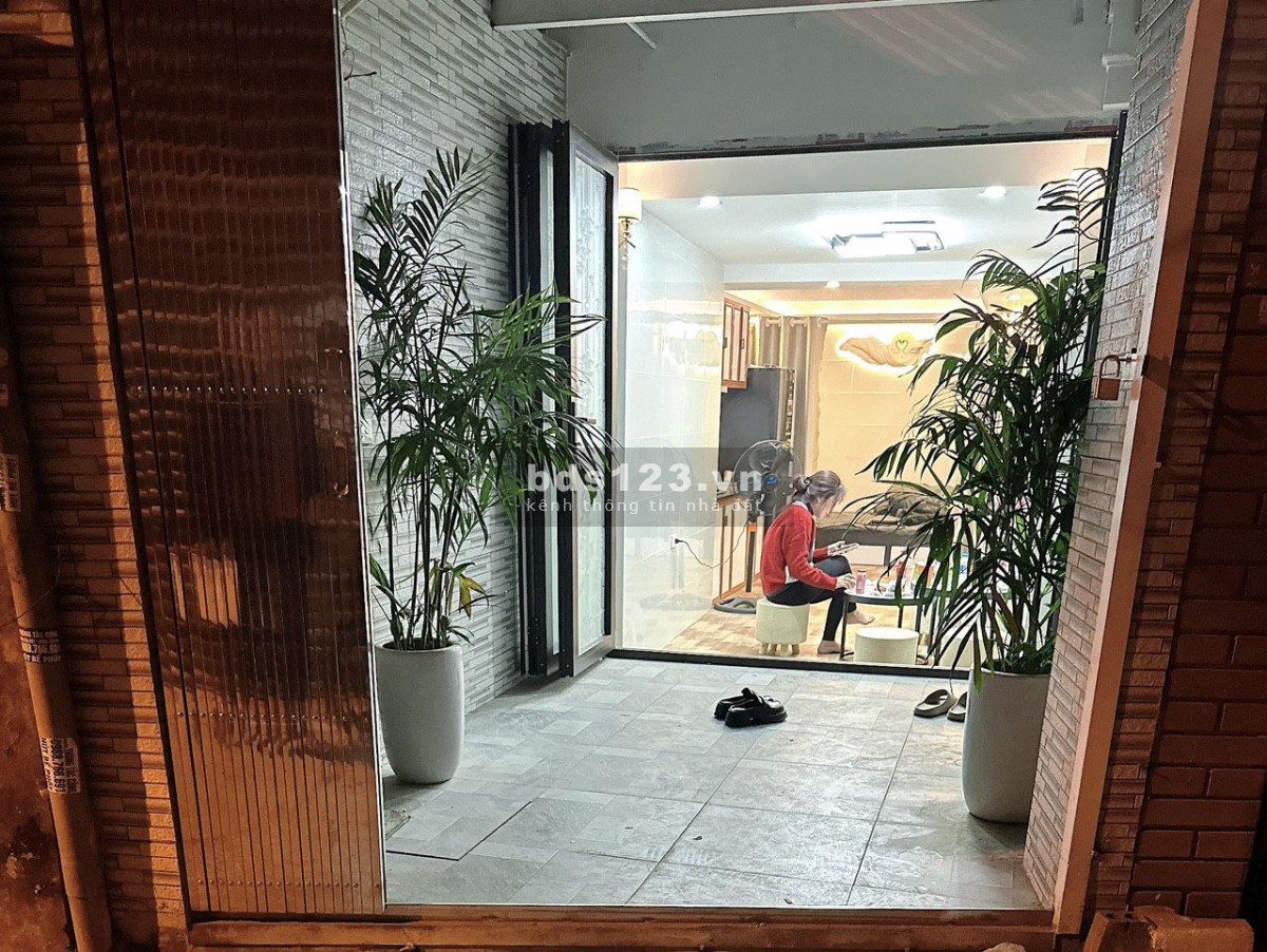Chính chủ cần bán TT tầng 1 Tân Mai 31m2 ngõ ô tô kinh doanh được giá nhỉnh 1 tỷ