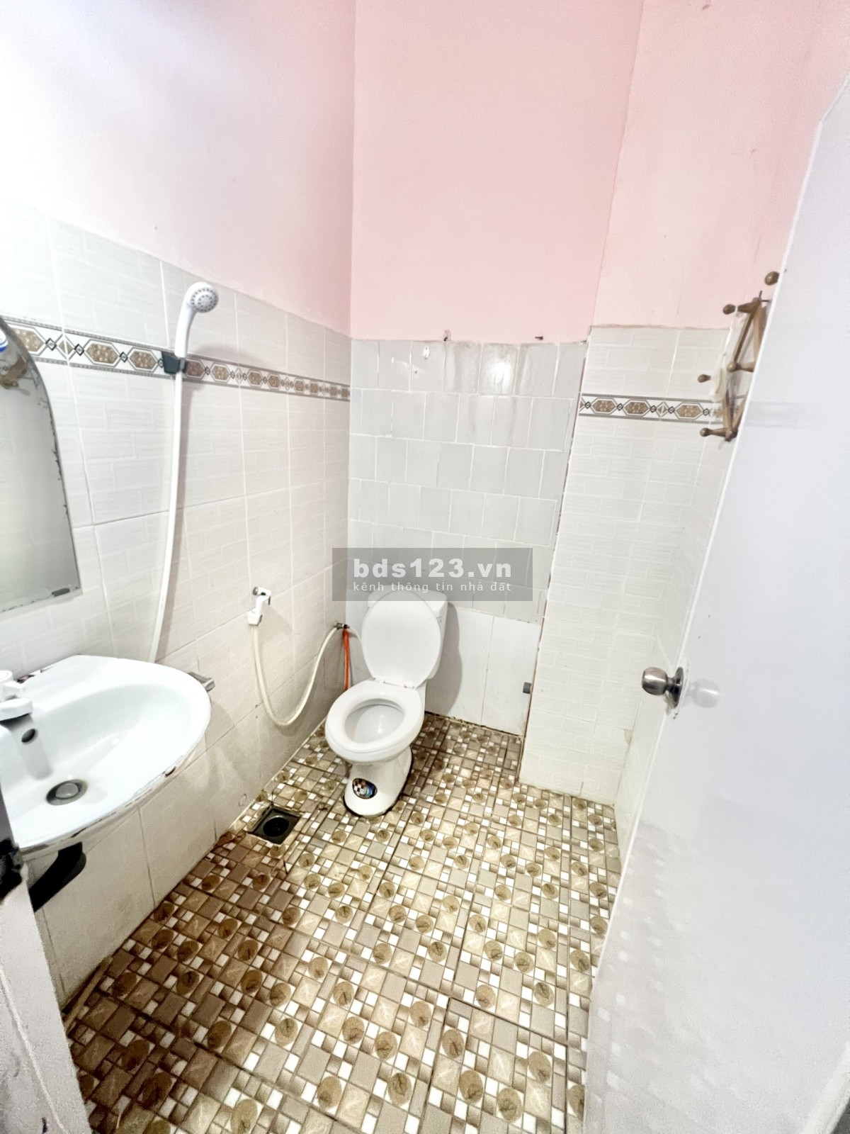 Phòng đẹp full nội thất hoặc gác, giờ tự do, đường Nguyễn thái Bình