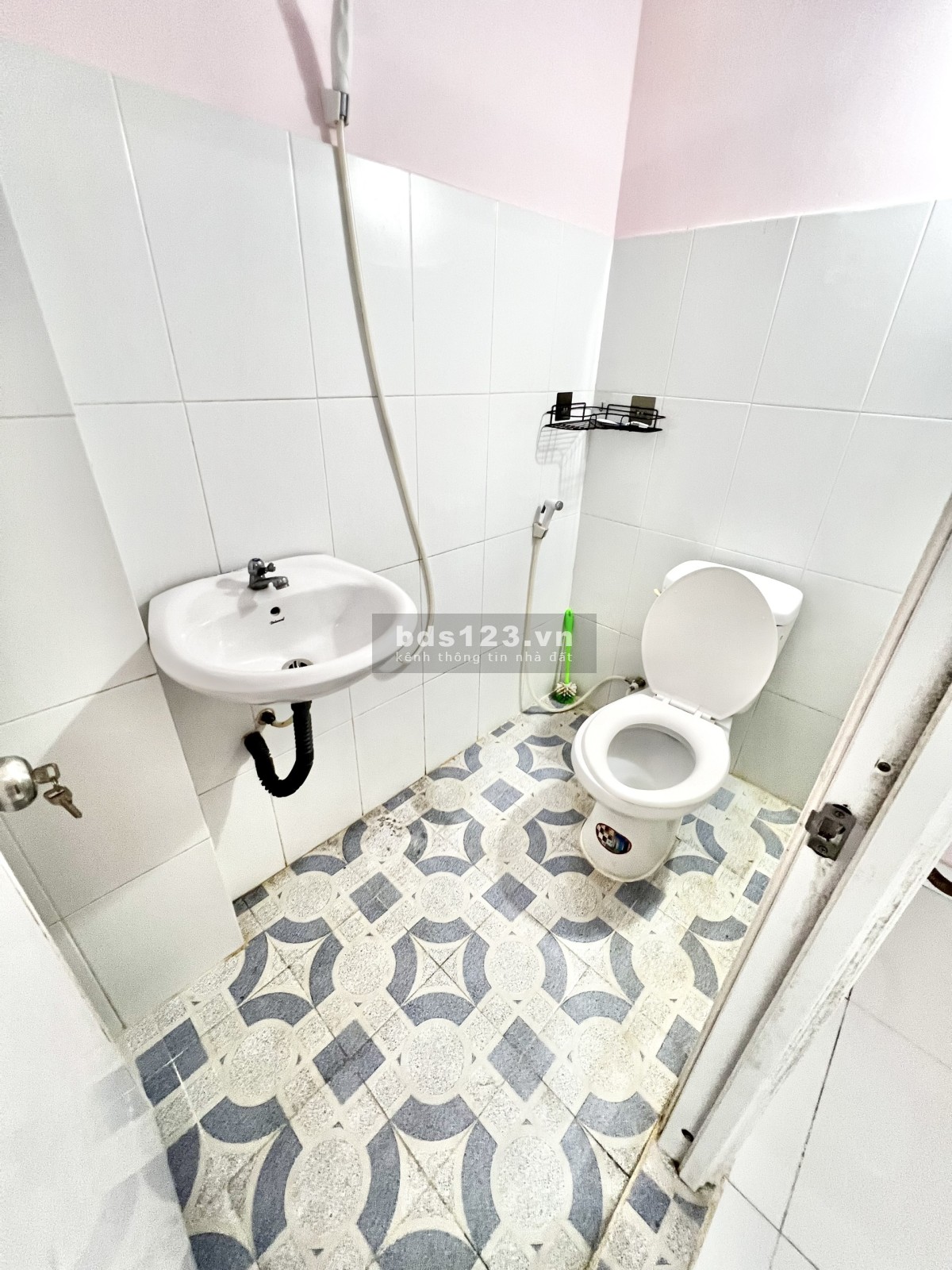 Phòng đẹp full nội thất hoặc gác, giờ tự do, đường Nguyễn thái Bình