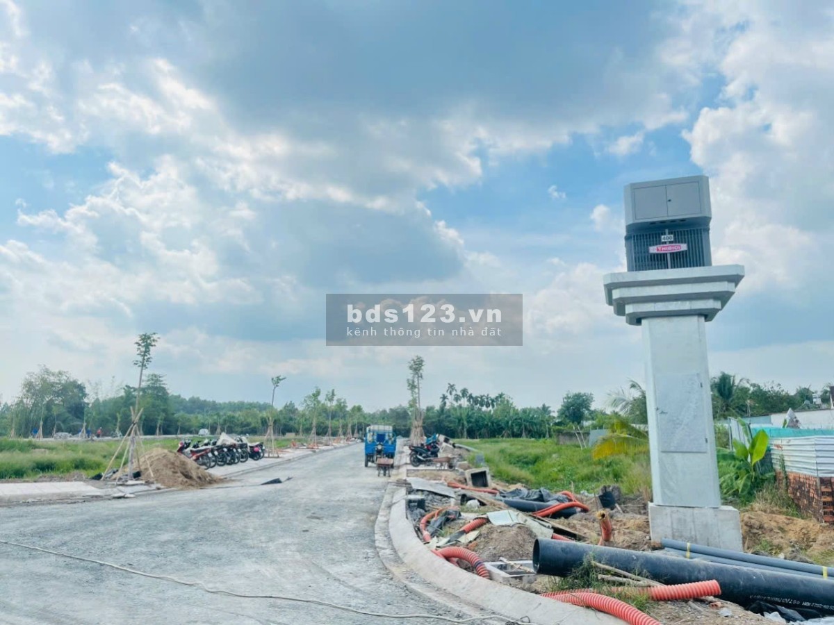 Bán đất nền sổ sẵn ngay trung tâm thành phố Ngã Bảy