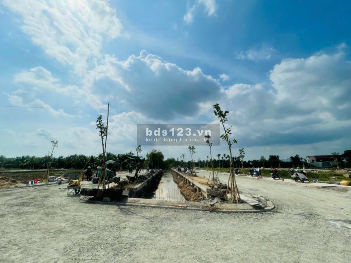 Bán đất nền sổ sẵn ngay trung tâm thành phố Ngã Bảy