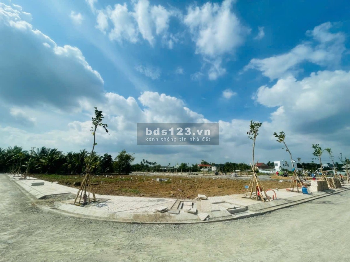 Bán đất nền sổ sẵn ngay trung tâm thành phố Ngã Bảy