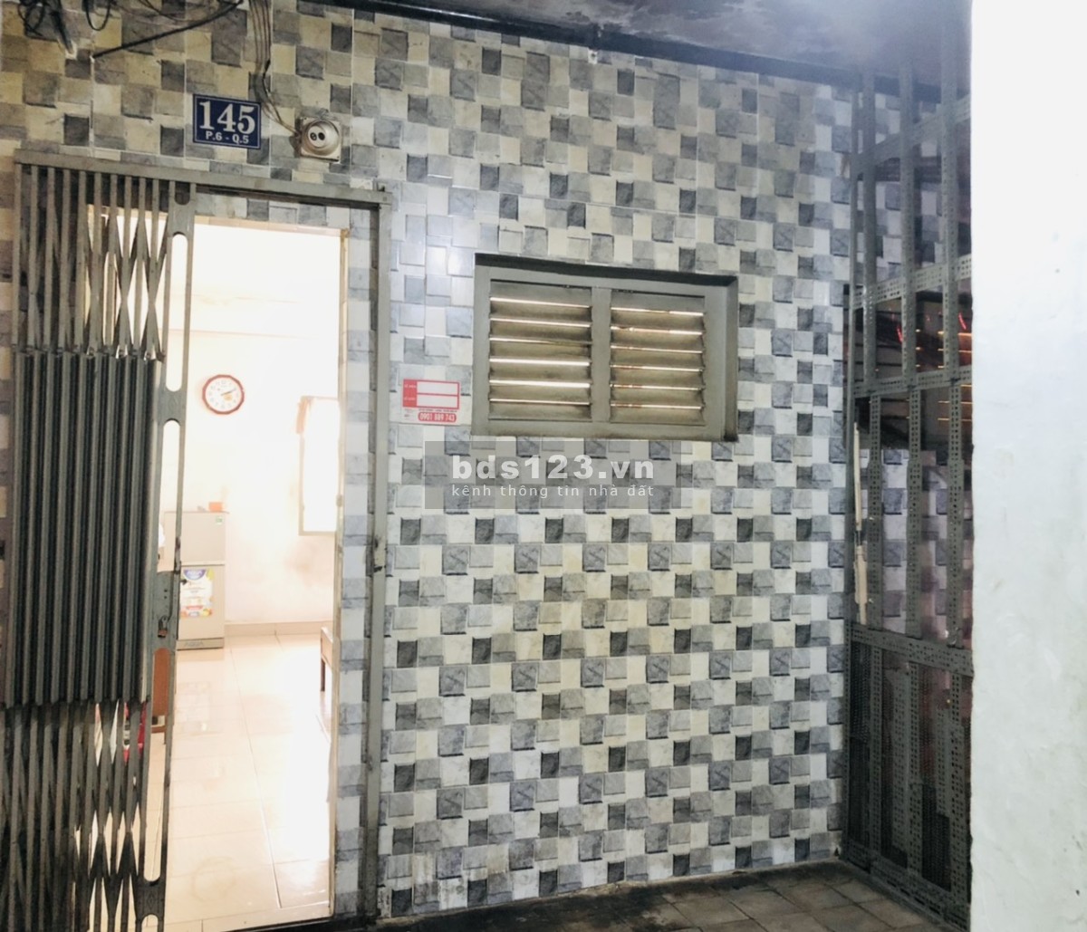 Chính chủ bán nhà lầu 1 quận 5 (căn góc)