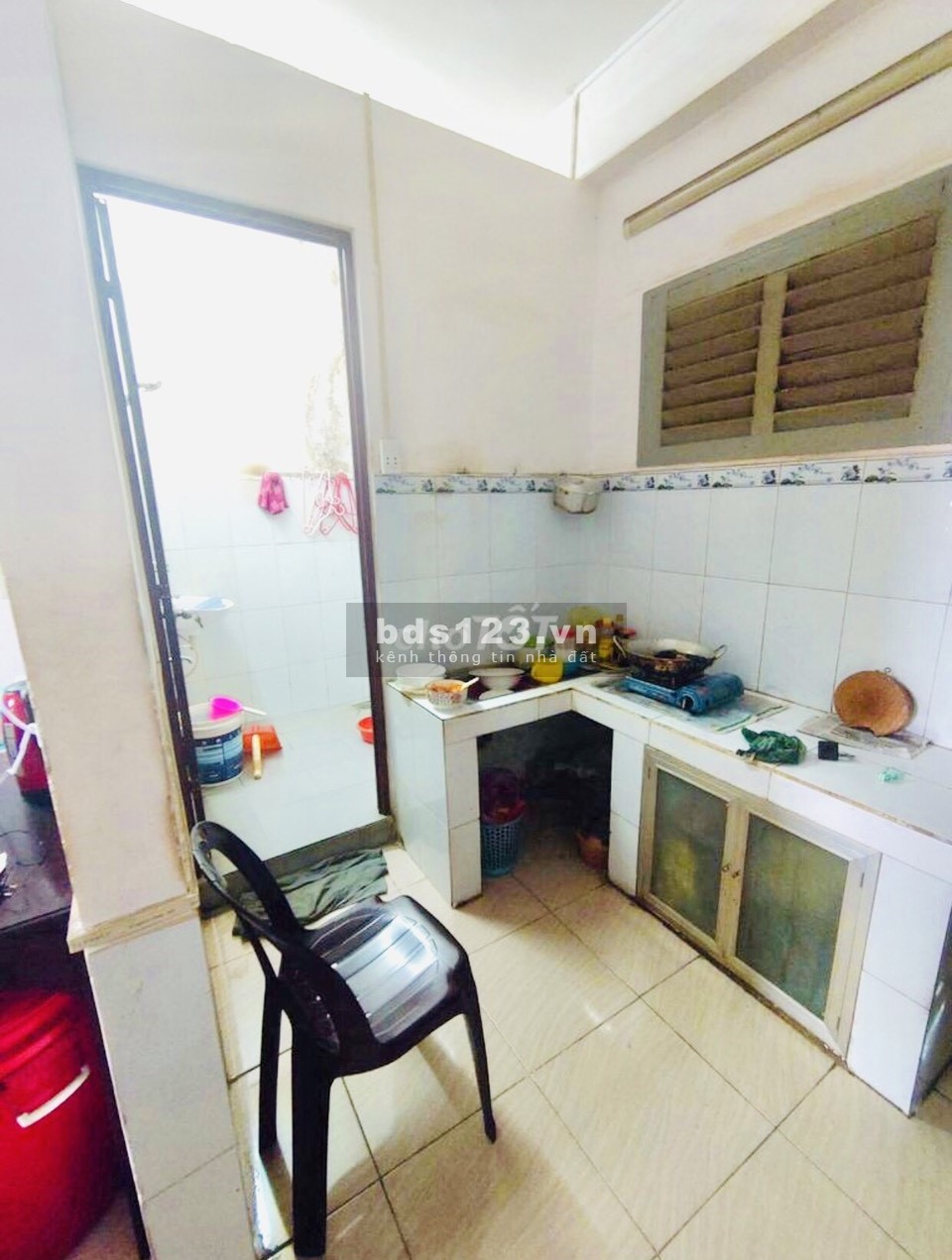 Chính chủ bán nhà lầu 1 quận 5 (căn góc)