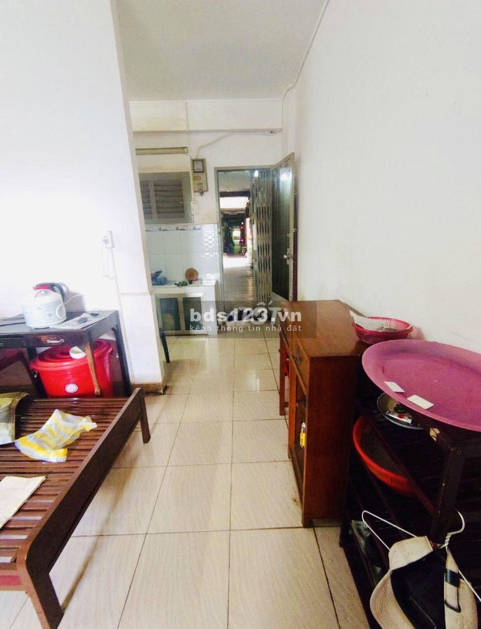 Chính chủ bán nhà lầu 1 quận 5 (căn góc)