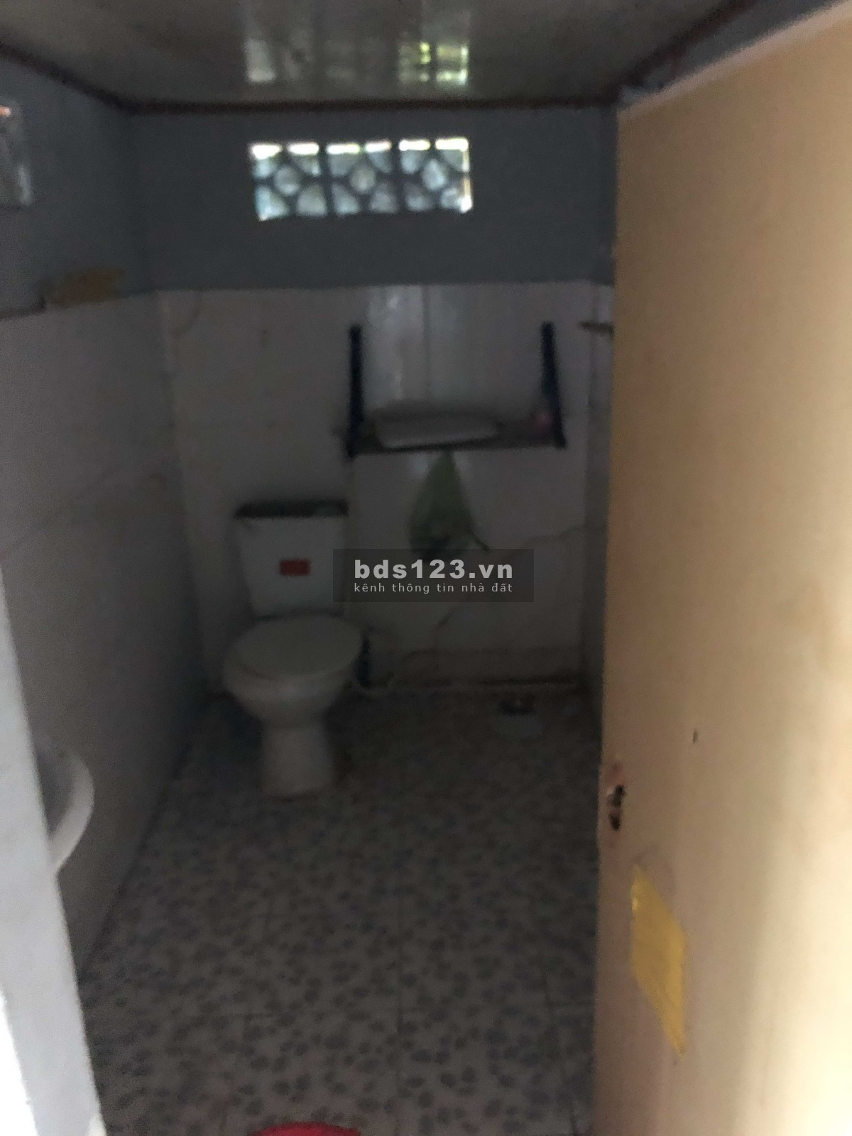 Chính chủ cho thuê nhà và đất hẻm sắt P28 Q Bình Thạnh. Giá 5 triệu/Tháng.