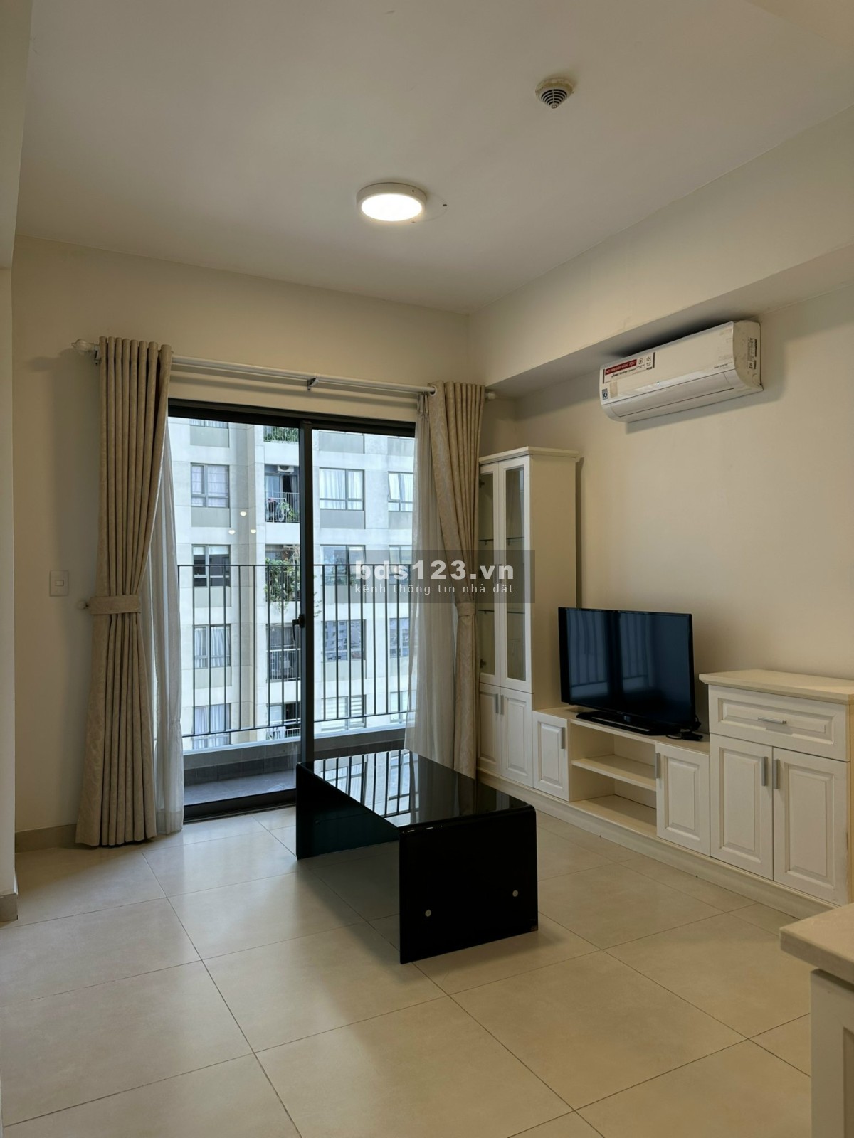 Giá cực rẻ! Cho thuê căn Masteri Thảo Điền 2 phòng ngủ, đầy đủ nội thất chỉ 16 triệu.