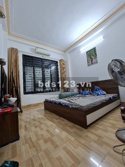 Bán nhà đẹp Tân Mai - Hoàng Mai, 40m2 x 4 tầng, 4 ngủ, giá 4,2 tỷ