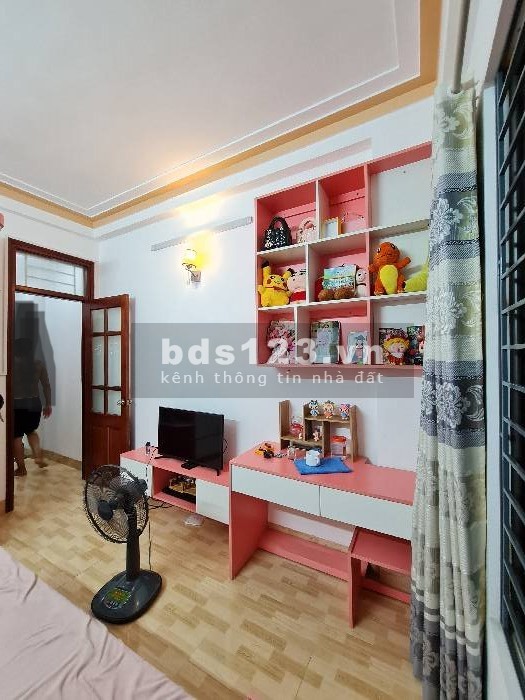 Bán nhà đẹp Tân Mai - Hoàng Mai, 40m2 x 4 tầng, 4 ngủ, giá 4,2 tỷ