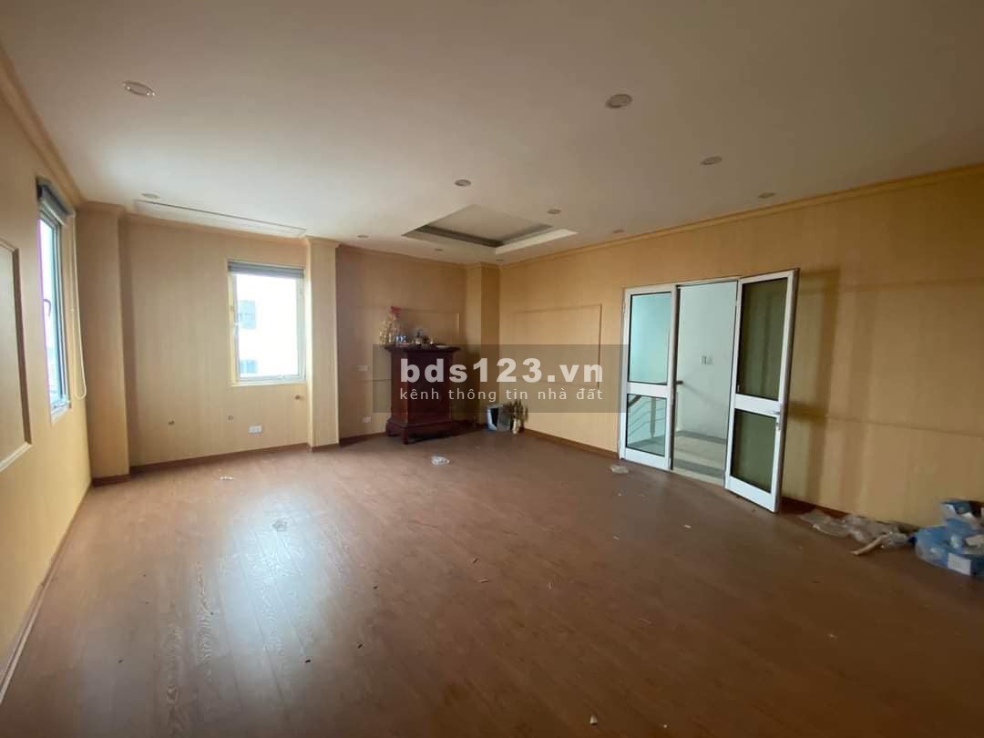 Bán nhà Vũ Đức Thận 96m2 x 3 Tầng – Lô gics – Ôto vào nhà, Giá chỉ 9.3 Tỷ