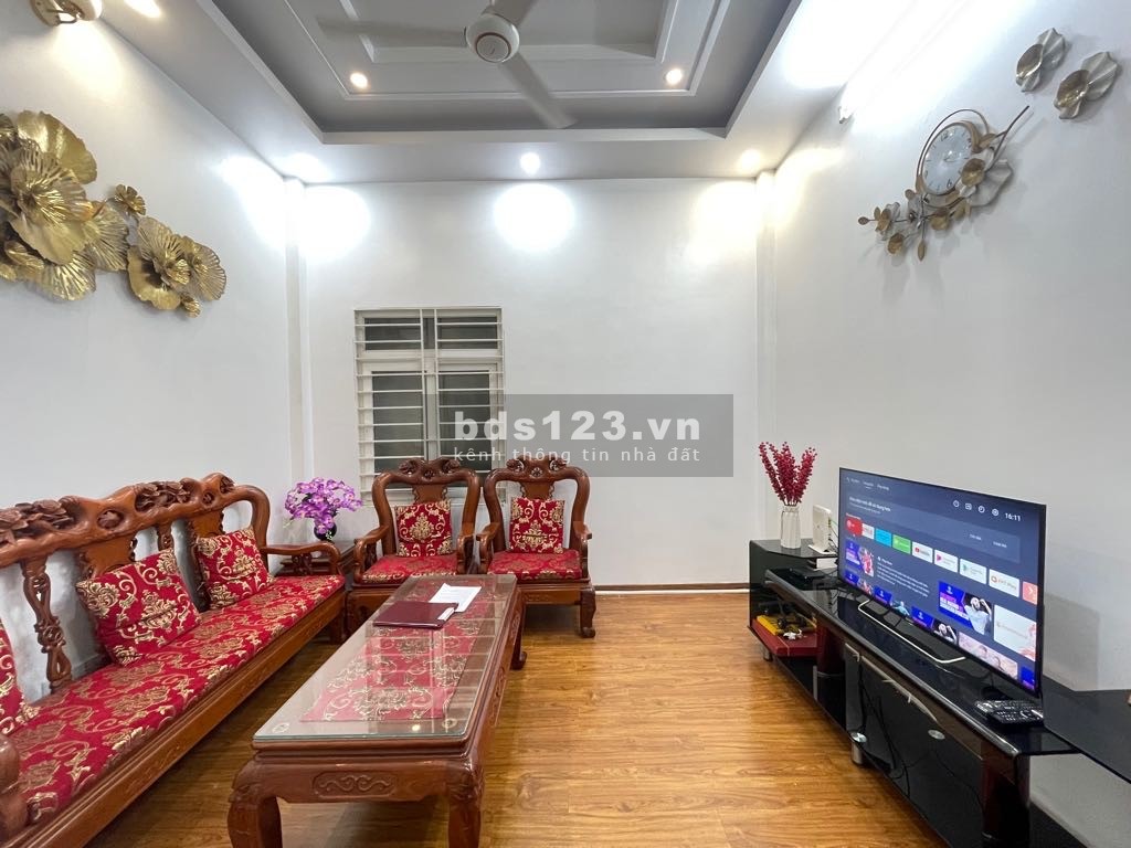Bán nhà Khu Bán đảo Linh Đàm, 37m2 x 4 tầng, 4 ngủ, MT 4m, giá 5,2 tỷ