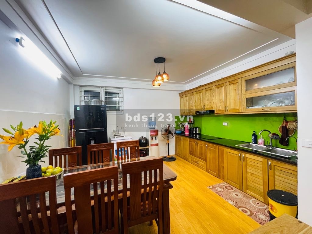 Bán nhà Khu Bán đảo Linh Đàm, 37m2 x 4 tầng, 4 ngủ, MT 4m, giá 5,2 tỷ