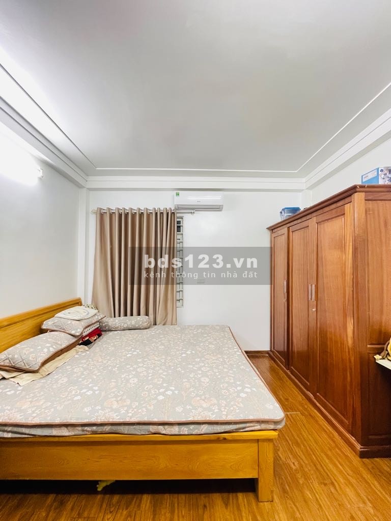 Bán nhà Khu Bán đảo Linh Đàm, 37m2 x 4 tầng, 4 ngủ, MT 4m, giá 5,2 tỷ
