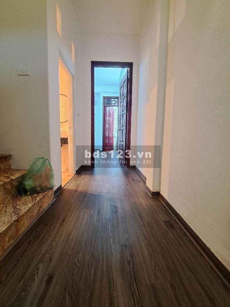 Nhà mới đón Tết, trung tâm Tân Mai, 44m2 x 4 tầng, 4 ngủ, giá 5,5 tỷ