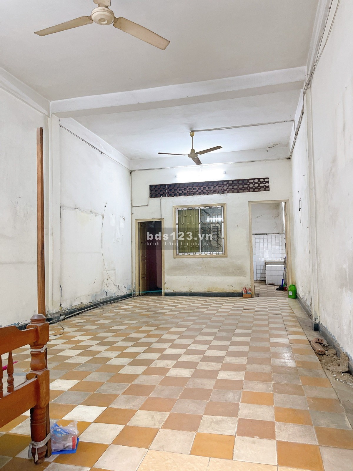 CHO THUÊ NHÀ NGUYÊN CĂN QUẬN PHÚ NHUẬN 19tr TL , Hơn 200m2 sàn 4PN 3 Tầng , Nhà đang sửa mới