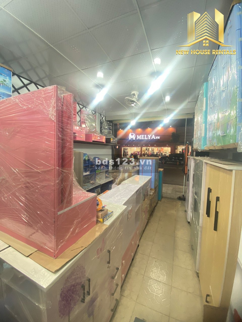 CHO THUÊ MẶT BẰNG MẶT TIỀN ĐƯỜNG LỚN QUANG TRUNG: 4 x 12 , + 1PN , vỉa hè 5m wc riêng
