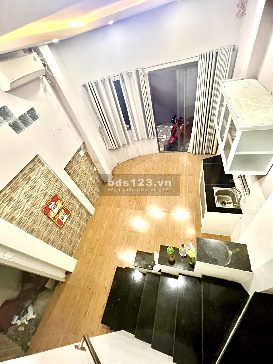 Xát mặt tiền Lý Thái Tổ, phường 9, quận 10 – 30 M2 x 3 Tầng – 4 Tỷ