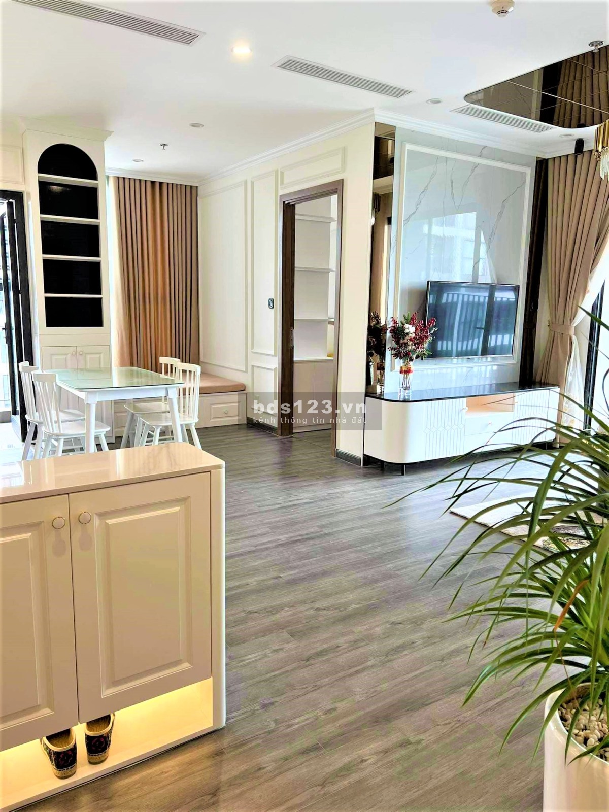 Cần tiền bán gấp căn GÓC 2N+1/2VS, 70m2, FULL NỘI THẤT giá 2.85 tỷ tại Vinhomes Ocean Park