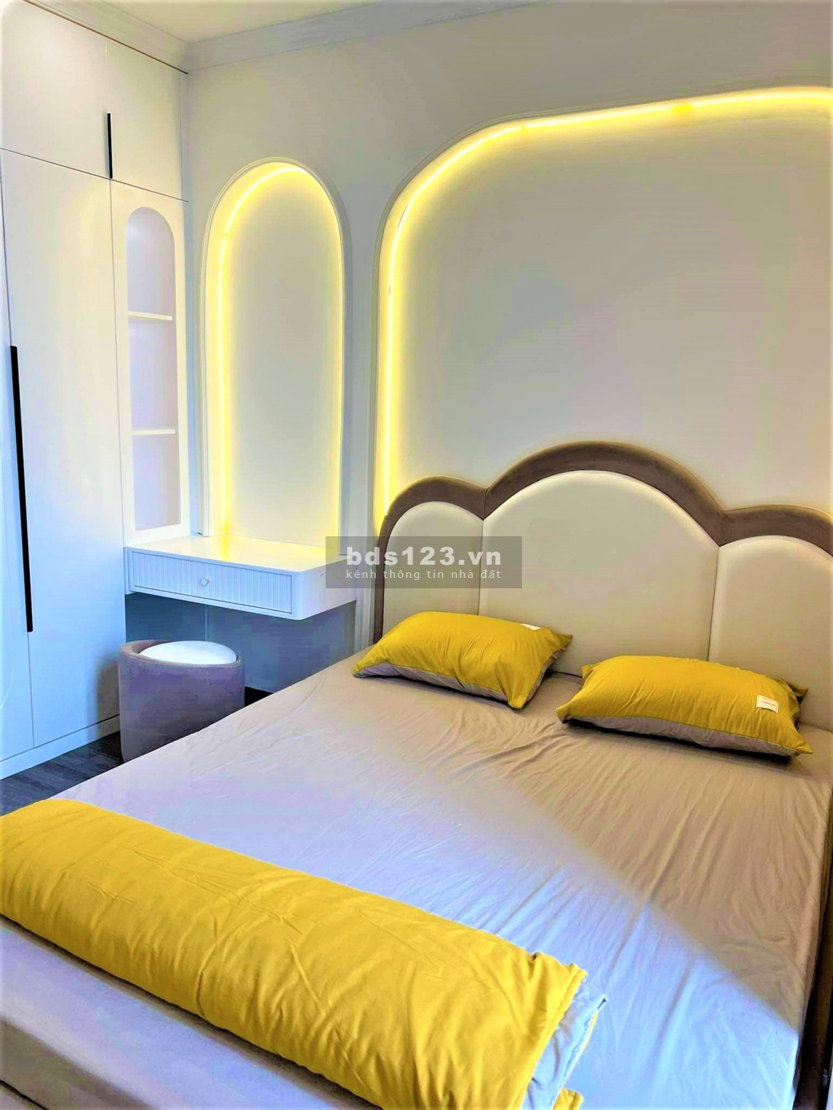 Cần tiền bán gấp căn GÓC 2N+1/2VS, 70m2, FULL NỘI THẤT giá 2.85 tỷ tại Vinhomes Ocean Park
