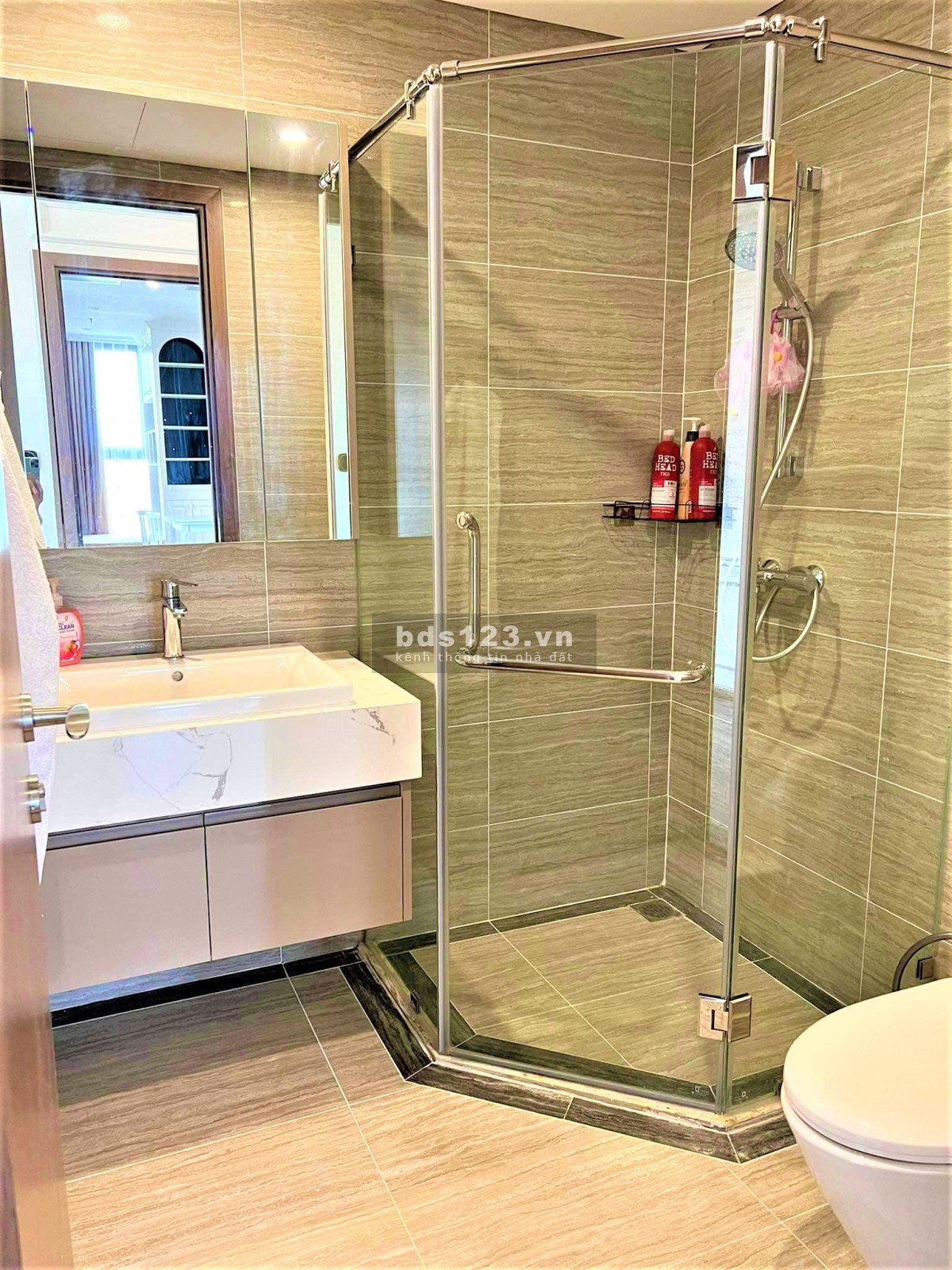Cần tiền bán gấp căn GÓC 2N+1/2VS, 70m2, FULL NỘI THẤT giá 2.85 tỷ tại Vinhomes Ocean Park
